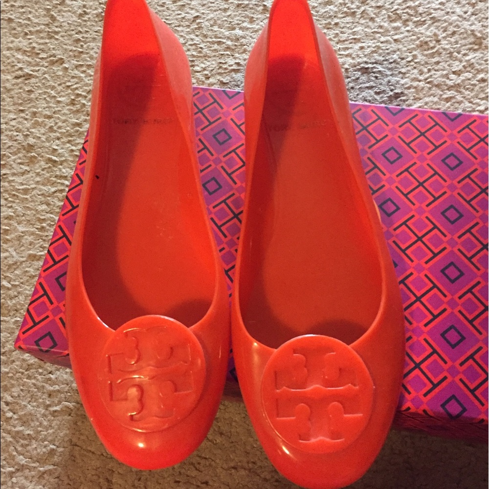 Tory Burch shoes! Perfect for summer!